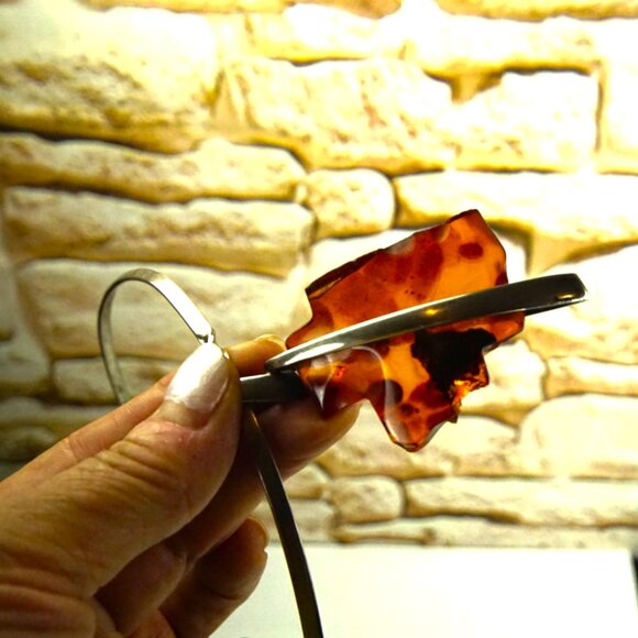 Modernist Freeform Amber Pendant With 925 Sterling Silver Omega Wire - Rare Gift - Picture 10 of 16